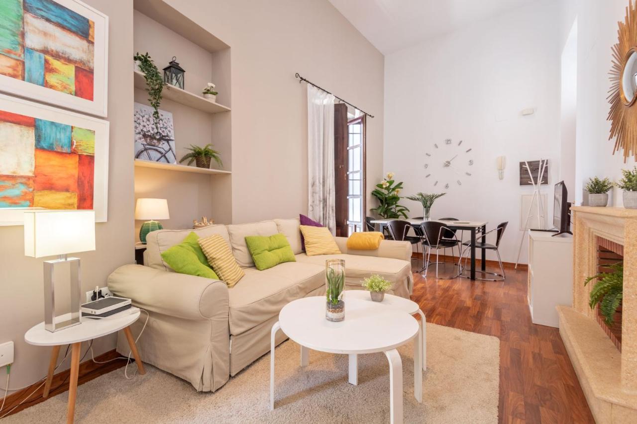 Abades Giralda Deluxe By Valcambre Apartment Севиля Екстериор снимка